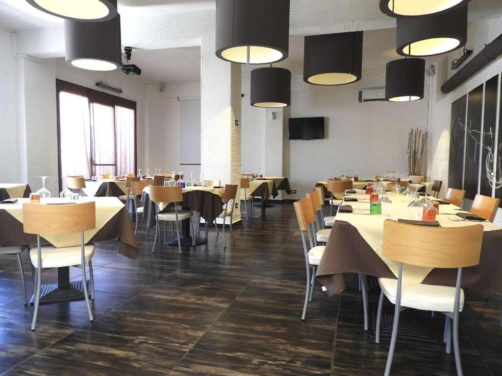 Hotel Scigliano Россано Ресторан фото