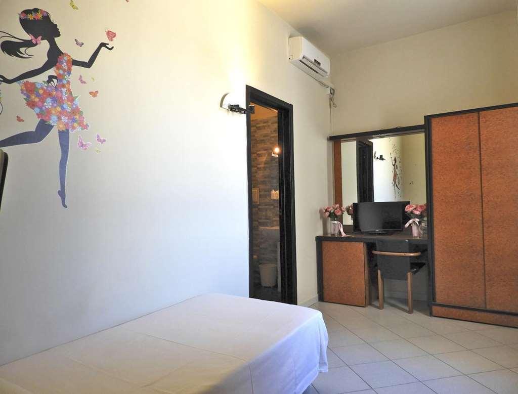 Hotel Scigliano Россано Номер фото