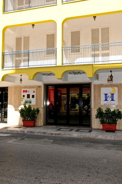 Hotel Scigliano Россано Экстерьер фото