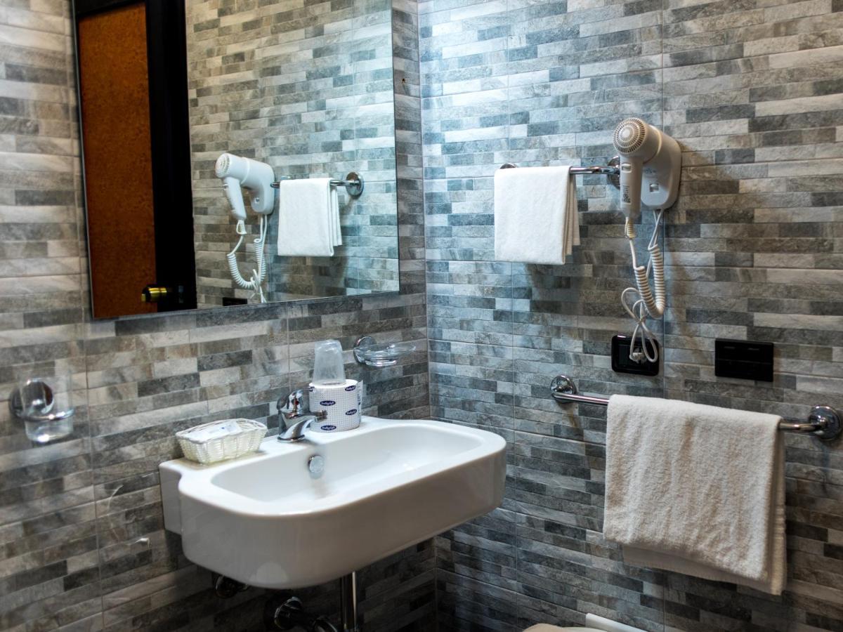 Hotel Scigliano Россано Экстерьер фото